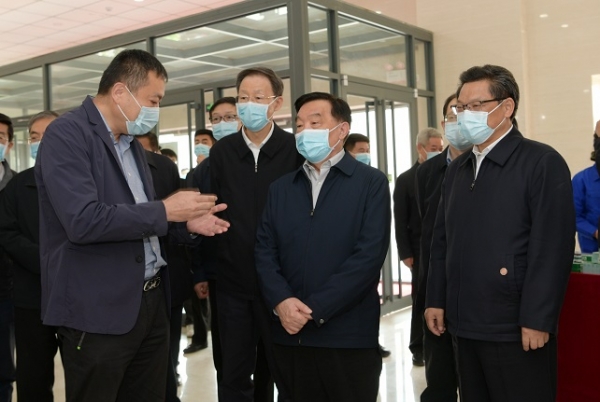 王晨：推動中醫藥事業發展振興 在健康中國建設中發揮更大作用