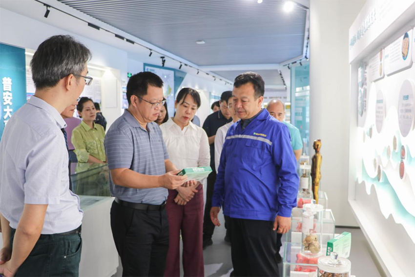 廣東省清遠(yuǎn)市政協(xié)副主席廖衛(wèi)華到隴神戎發(fā)考察調(diào)研